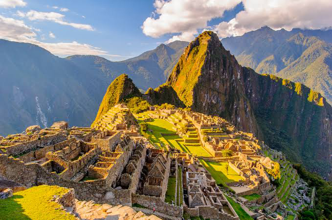 Inca Trail vs Kilimanjaro comparing the ancient Machu Picchu trek with Mount Kilimanjaro summit adventure.