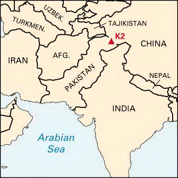 Map showing K2 mountain location on the Pakistan and China border within the Karakoram mountain range of Asia.
